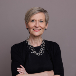Dr. Edeltraud